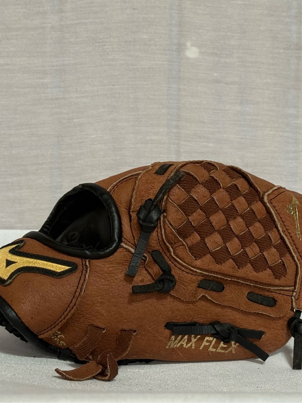 Mizuno Prospect PowerClose 10” Youth Baseball Glove GPP1000Y1 NWOT